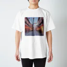 wine_wineのレトロ中華街の風景 スタンダードTシャツ