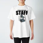 真希ナルセ（マキナル）のお世話スタッフ(柴犬/黒柴) Regular Fit T-Shirt