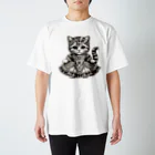 Snow-peaceのエレガントドレスの子猫 Regular Fit T-Shirt