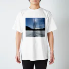 さとスタジオの空と木と雪 Regular Fit T-Shirt