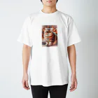 SAKIのエキゾチック・ショートヘア Regular Fit T-Shirt