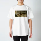 aquariumageのもう疲れたニャ Regular Fit T-Shirt