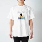 yuko_suzukiの波動方程式と波に乗るネコ Regular Fit T-Shirt