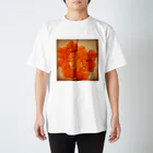 私もねこ好きのちいさいはる。 Regular Fit T-Shirt