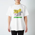 ヘロシナキャメラ売り場の動物の家族 Regular Fit T-Shirt