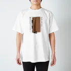 真黒猫のドアストッパースリスリくんと真黒猫 Regular Fit T-Shirt