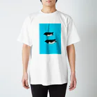 彼氏は二人もいらないけどの泳ぐペンギン Regular Fit T-Shirt