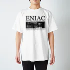 アタマスタイルのENIAC「エニアック」：科学：世界最初の汎用電子式コンピュータ Regular Fit T-Shirt