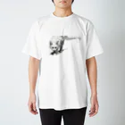 sperz shopの威嚇白猫 Regular Fit T-Shirt