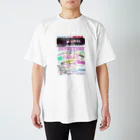 qy6XpYPTFqS3WKEのCARATちゃん Regular Fit T-Shirt