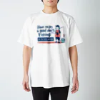 ワカボンドの一日釣りを楽しむアングラー Regular Fit T-Shirt