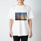 マシマ　リツの夕焼け 雲が迫る Regular Fit T-Shirt