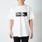 きらきらやさんのフライングデビル Regular Fit T-Shirt