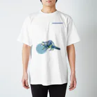 どうぶつのホネ、ときどきキョウリュウ。のアライグマのホネ Regular Fit T-Shirt