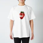 ぐうたら猫のシングル凶暴いちご Regular Fit T-Shirt