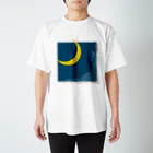 キャッツハンド：suzuriショップのmoon Regular Fit T-Shirt