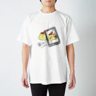 くぅのsnowで撮られるいじられプリンさん Regular Fit T-Shirt