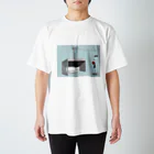 ちゃかのお店の僕たちの考えた最強のバス停 Regular Fit T-Shirt