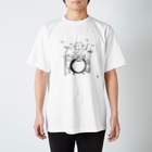 なで肩うさぎの美香堂のドラムを叩くねこ　白T版 Regular Fit T-Shirt