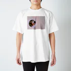 んづの覗いてる猫 Regular Fit T-Shirt