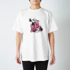 喜多桐スズメの暑いモモ Regular Fit T-Shirt