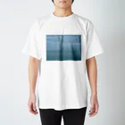 昨日の今日の横浜の海 スタンダードTシャツ