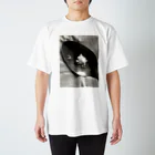 二度と鍵垢にしないと誓いますのそれっぽい白い粉 Regular Fit T-Shirt