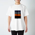 bafiiのカンボジア上空の夕日です。 Regular Fit T-Shirt