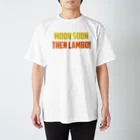 【仮想通貨】ADKグッズ専門店 のMOON SOON THEN LAMBO! Regular Fit T-Shirt