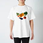 僻地の緑黄色野菜いろいろ Regular Fit T-Shirt