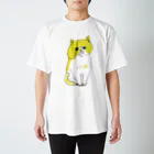 アコルの黄ネコ Regular Fit T-Shirt