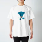 WellbeDesignLabのsauna hat flower w Regular Fit T-Shirt