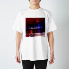 深夜のターミナル駅の大阪のバスターミナル Regular Fit T-Shirt