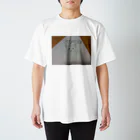 yumizakuraの飛び跳ねタヌキツネ Regular Fit T-Shirt