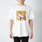 こぶたのおうち。のこぶたとすきなたべもの。 スタンダードTシャツ