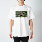 Saori Nishioの蓮（ピンク） スタンダードTシャツ