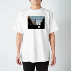 F net.のT shirt Think rich, look poor. Regular Fit T-Shirt