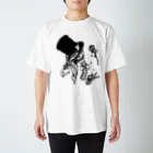 Cɐkeccooのシルクハット★ガイコツ Regular Fit T-Shirt