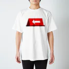 illust_designs_labの工事現場の誘導やじるしイラスト【マニアックなモノシリーズ】 Regular Fit T-Shirt