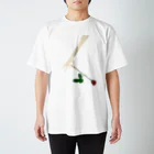 asahi official goods store の薔薇と手 Regular Fit T-Shirt