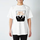 鸚哥ノ館の強気の黒猫 スタンダードTシャツ