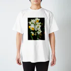 hiroki-naraの水仙　スイセン　DATA_P_100　春　spring Regular Fit T-Shirt