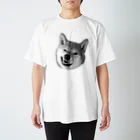 uzo76のあくびする犬 スタンダードTシャツ