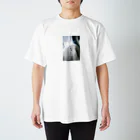 念斗くんのグッズの洗濯機から空を仰ぐ念斗くん Regular Fit T-Shirt