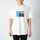 大谷健太のパグ抱く白髪 Regular Fit T-Shirt