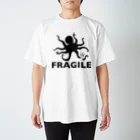 水島ひねのワレモノ注意 Regular Fit T-Shirt