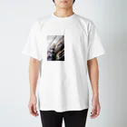 ✶ uopn ✶の古いホテル Regular Fit T-Shirt