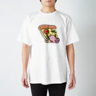 おかだひろみ の へんてこランドSHOPのピザ枕 Regular Fit T-Shirt