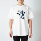 サメ わりとおもいの朝食をこしらえるサメ Regular Fit T-Shirt