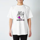 【公式】サッカー見ながら旅をするグッズ販売のサッカーボールにのるネコ スタンダードTシャツ